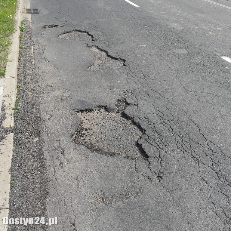 Dziury w drogach na Alert24