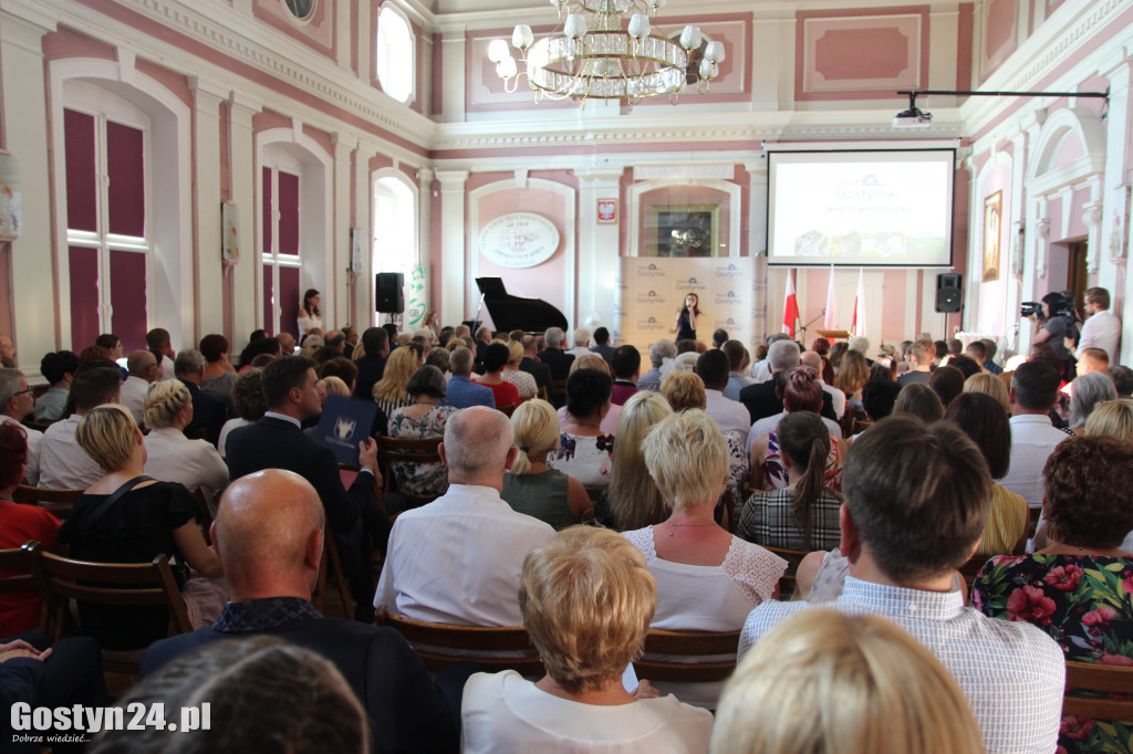 Uroczysta gala podsumowująca 20-lecie samorządu