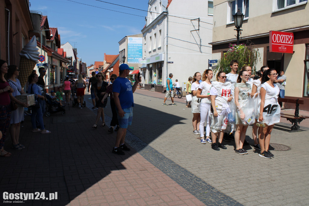 Happening na gostyńskim deptaku