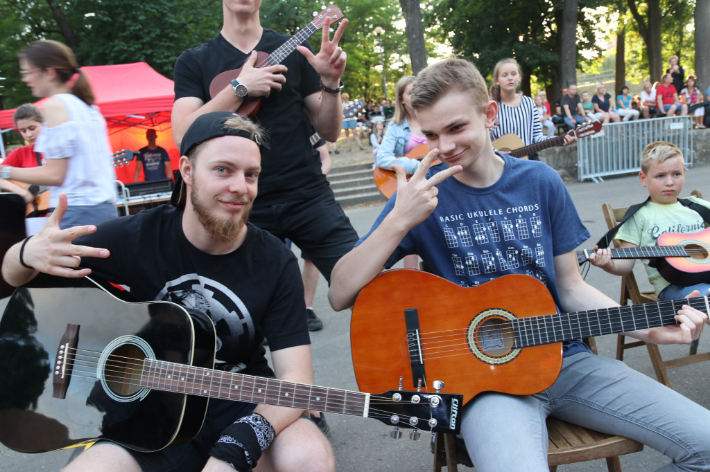 Pierwszy Gostyński Rekord Gitarowy