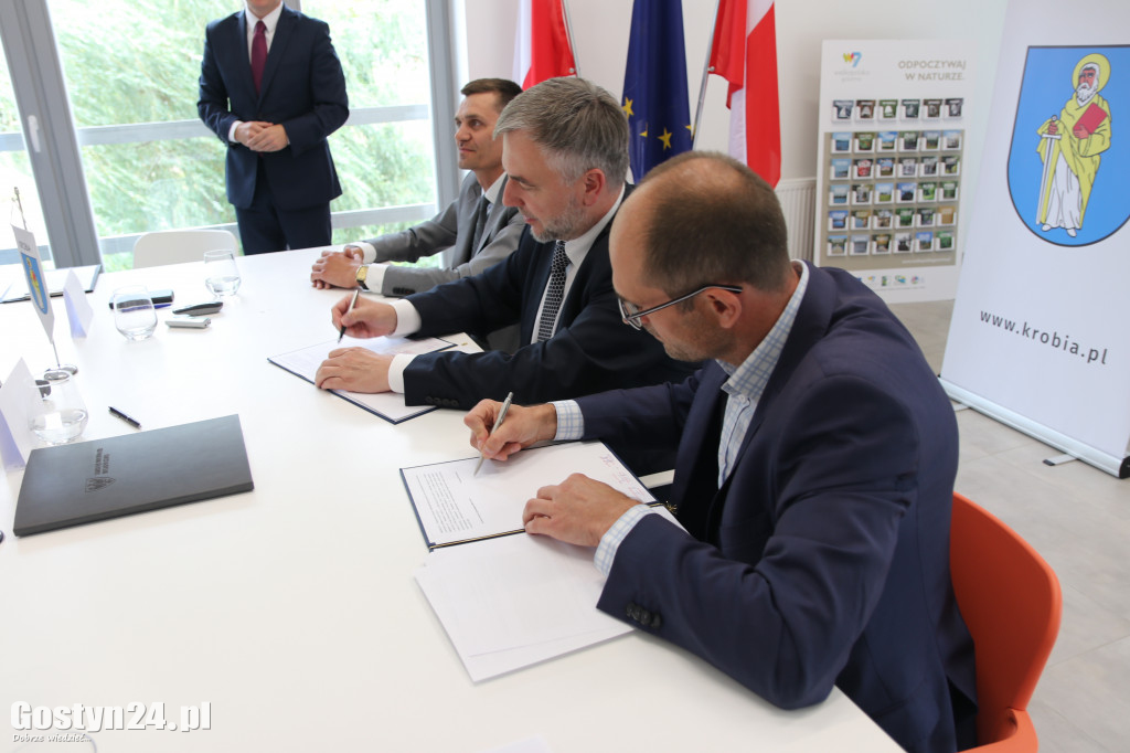 Marszałek i burmistrz podpisali umowę