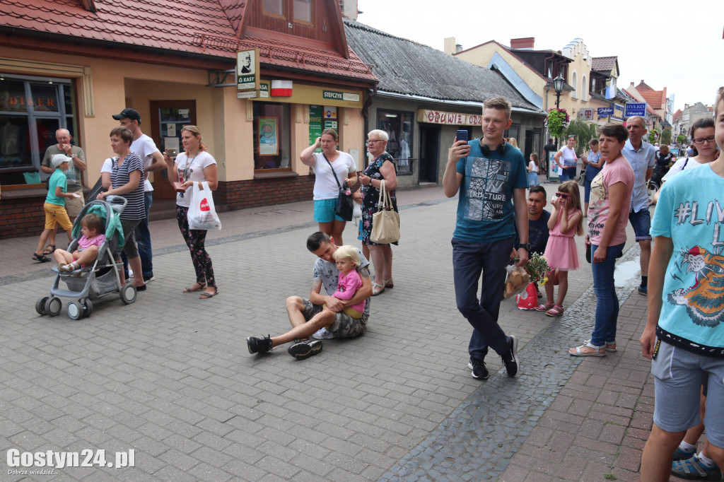 Dożynkowy happening na gostyńskim deptaku