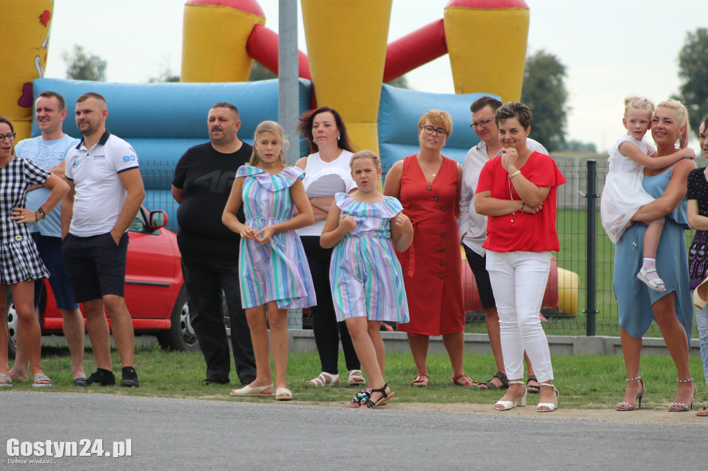 Wyścigi traktorów w miejscowości Bączylas