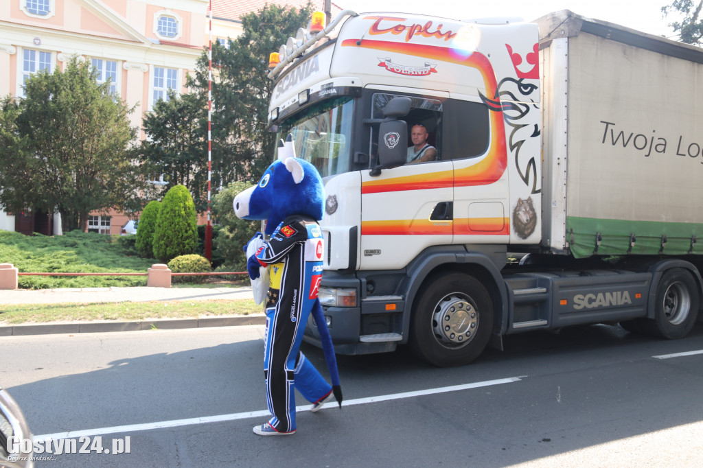 Flagowanie z Unią Leszno w Gostyniu