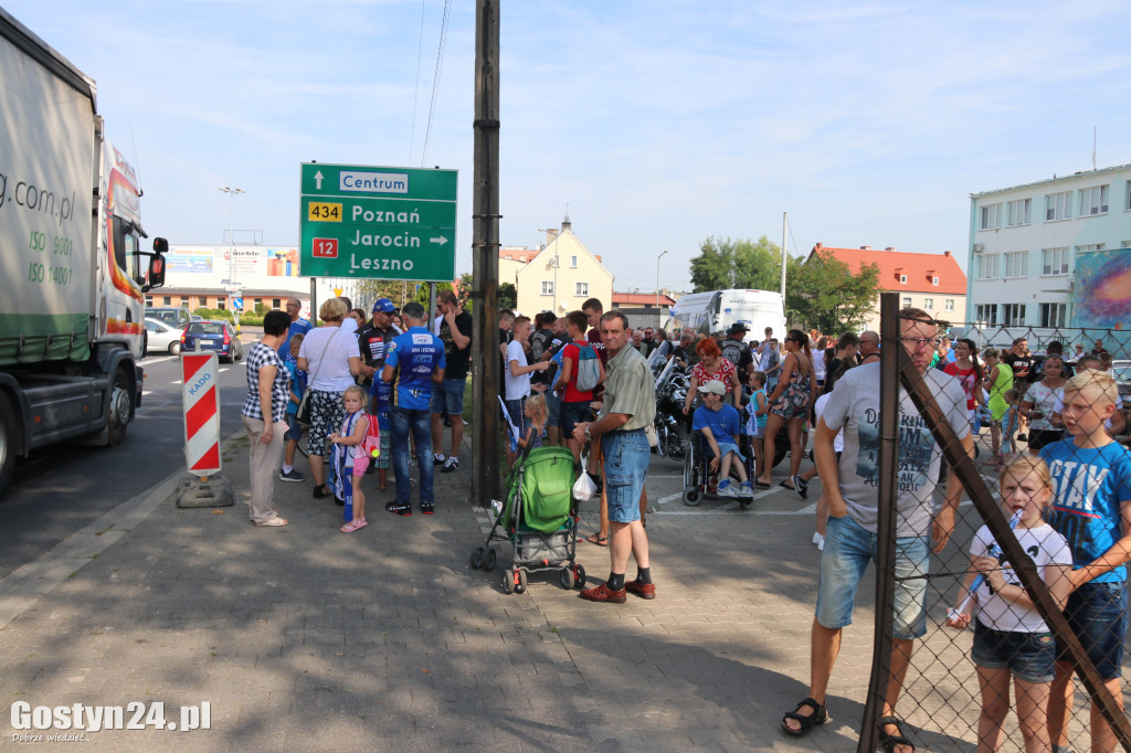 Flagowanie z Unią Leszno w Gostyniu