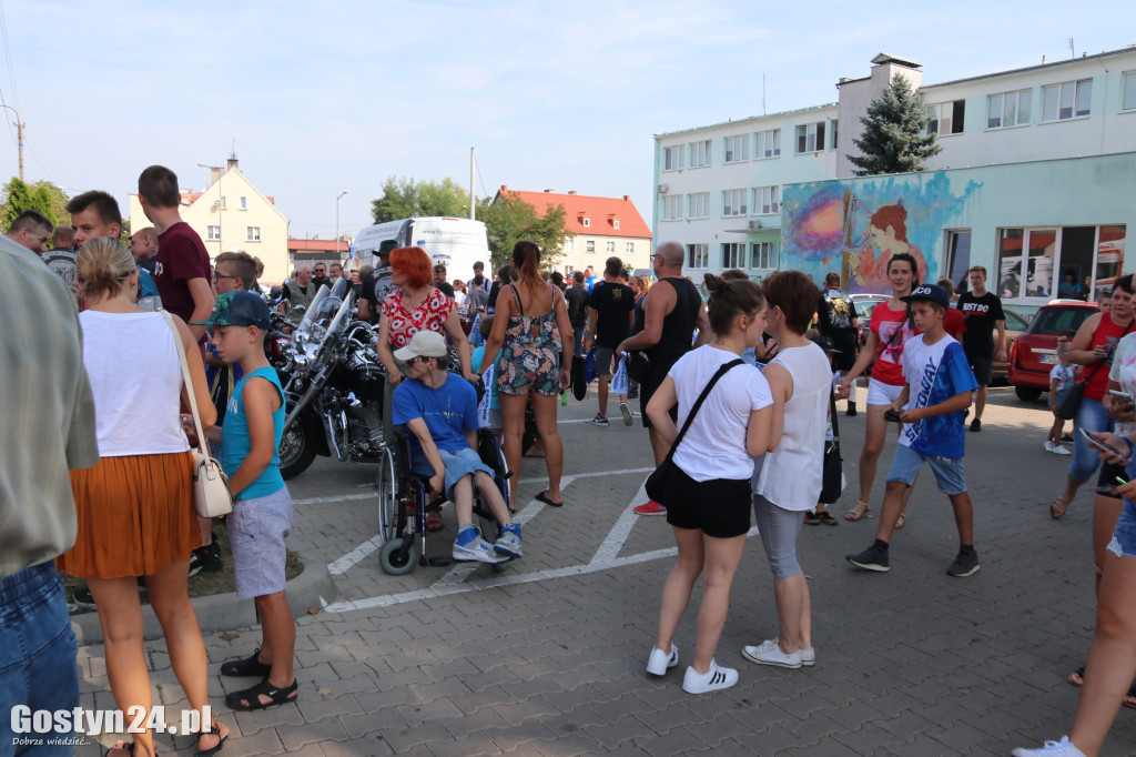 Flagowanie z Unią Leszno w Gostyniu