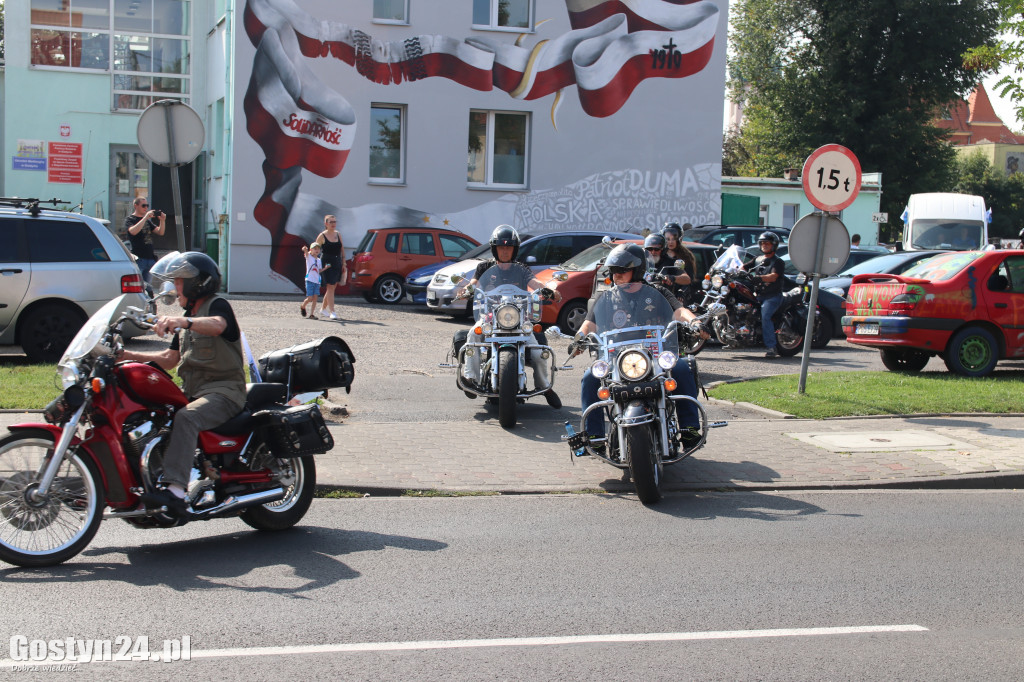 Flagowanie z Unią Leszno w Gostyniu