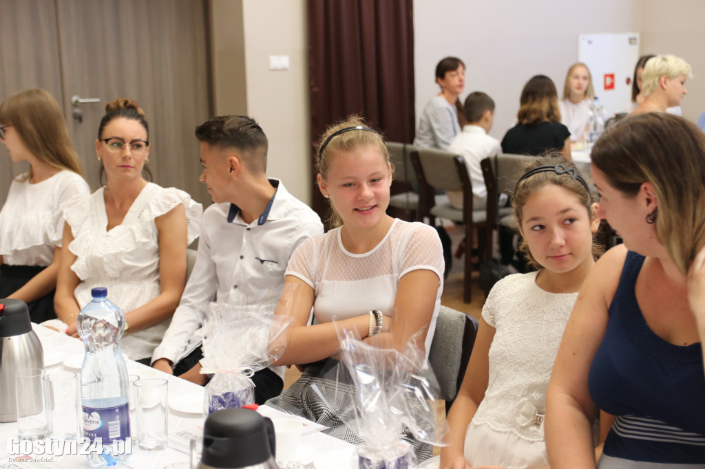 Wręczenie stypendiów uczniom z boreckich szkół