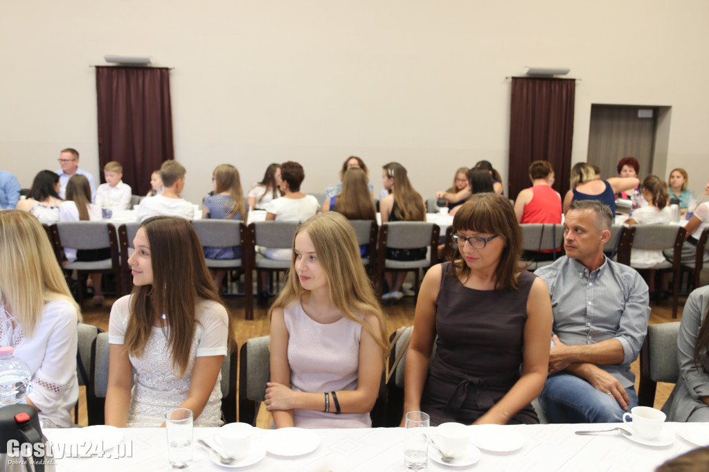 Wręczenie stypendiów uczniom z boreckich szkół