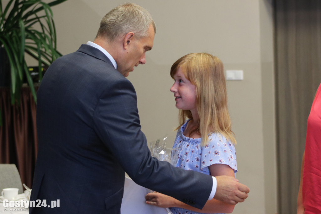 Wręczenie stypendiów uczniom z boreckich szkół