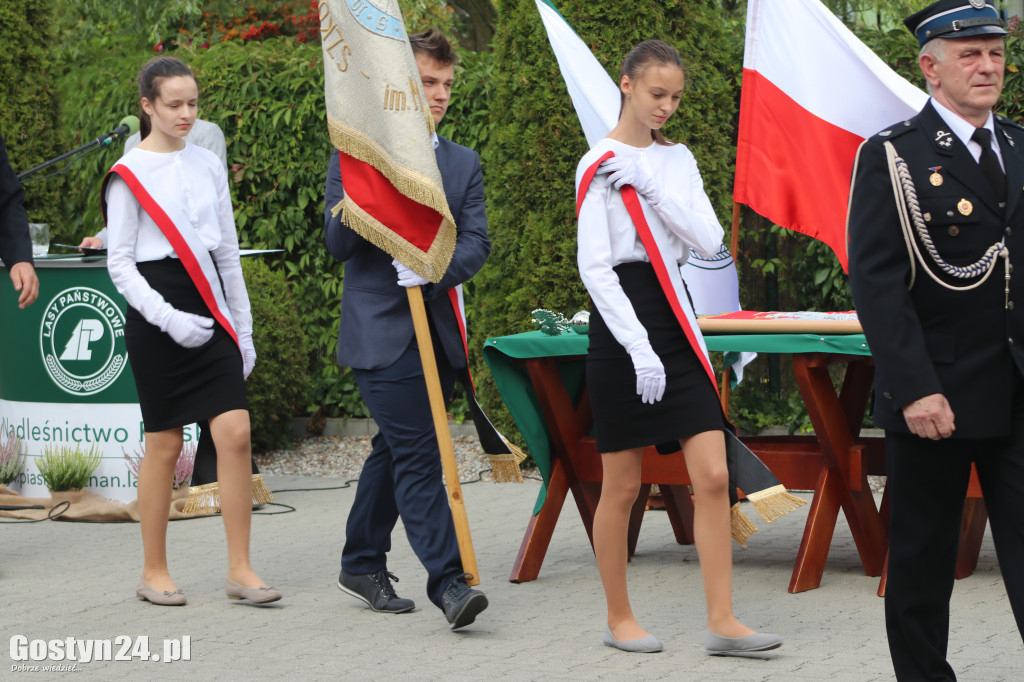Nadanie sztandaru Nadleśnictwu Piaski