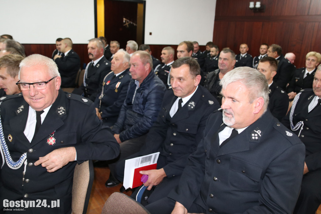 Straży z OSP podpisali umowy z rządem
