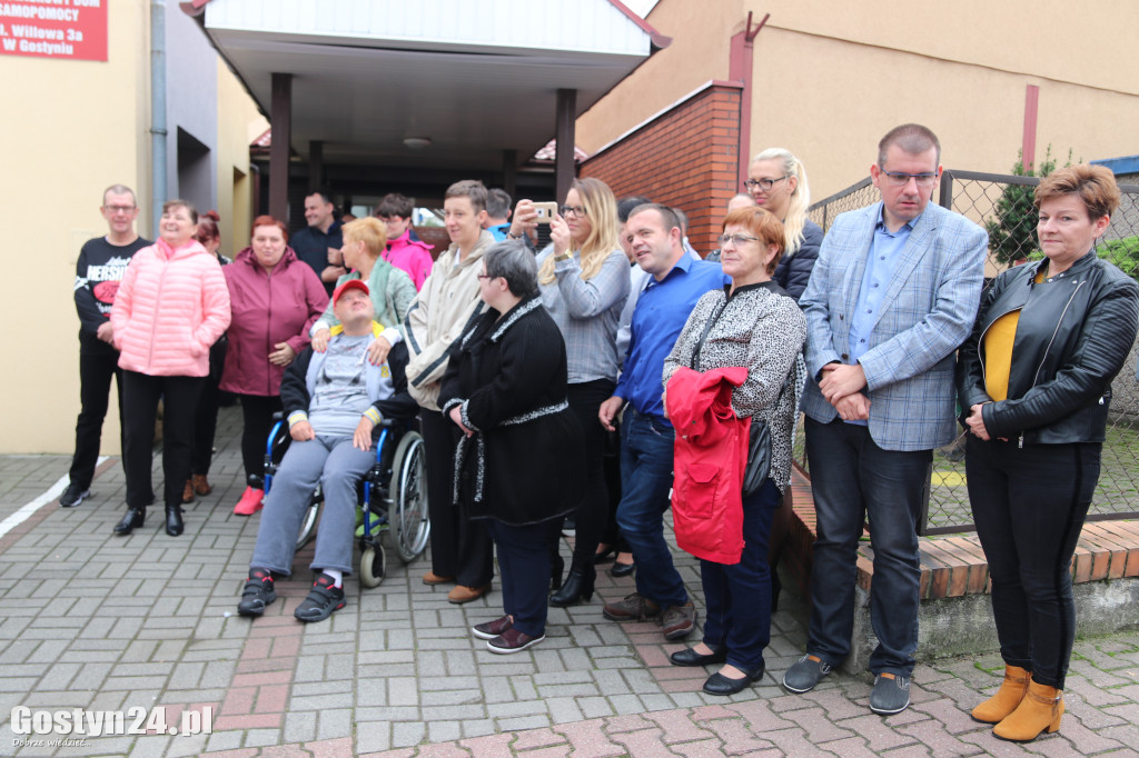 Podopieczni ŚDS w Gostyniu mają nowe auto