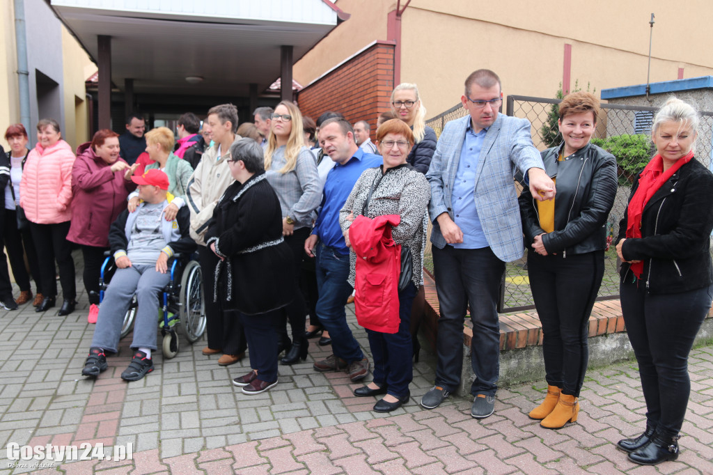 Podopieczni ŚDS w Gostyniu mają nowe auto