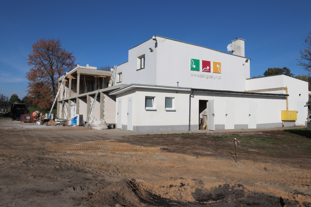 Budowa szatni na gostyńskim stadionie