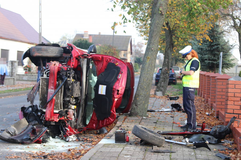 Wypadek dwóch aut w Ziółkowie
