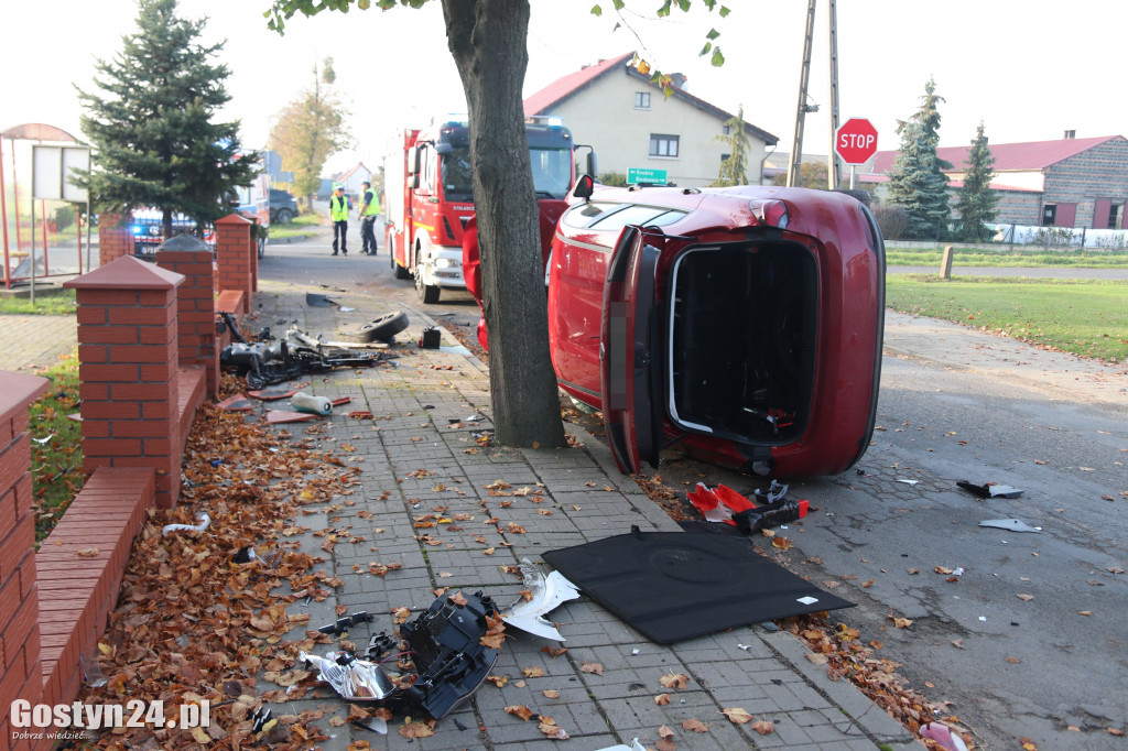 Wypadek dwóch aut w Ziółkowie