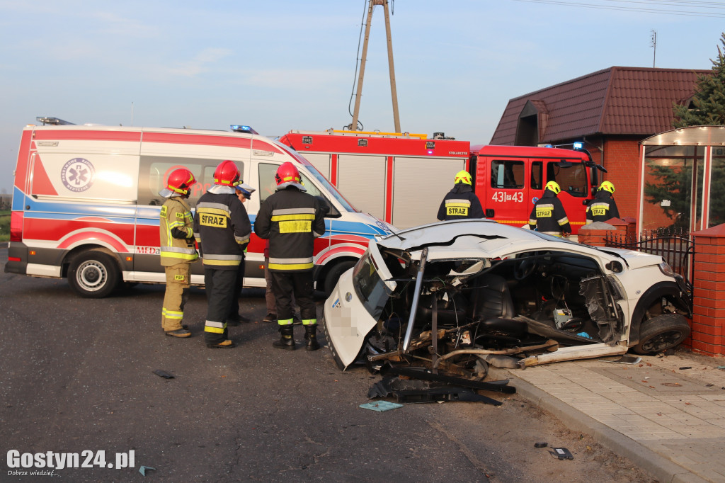Wypadek dwóch aut w Ziółkowie