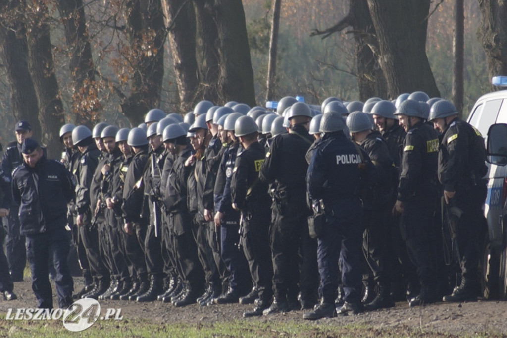 Obława pod Lesznem po napadzie na pocztę