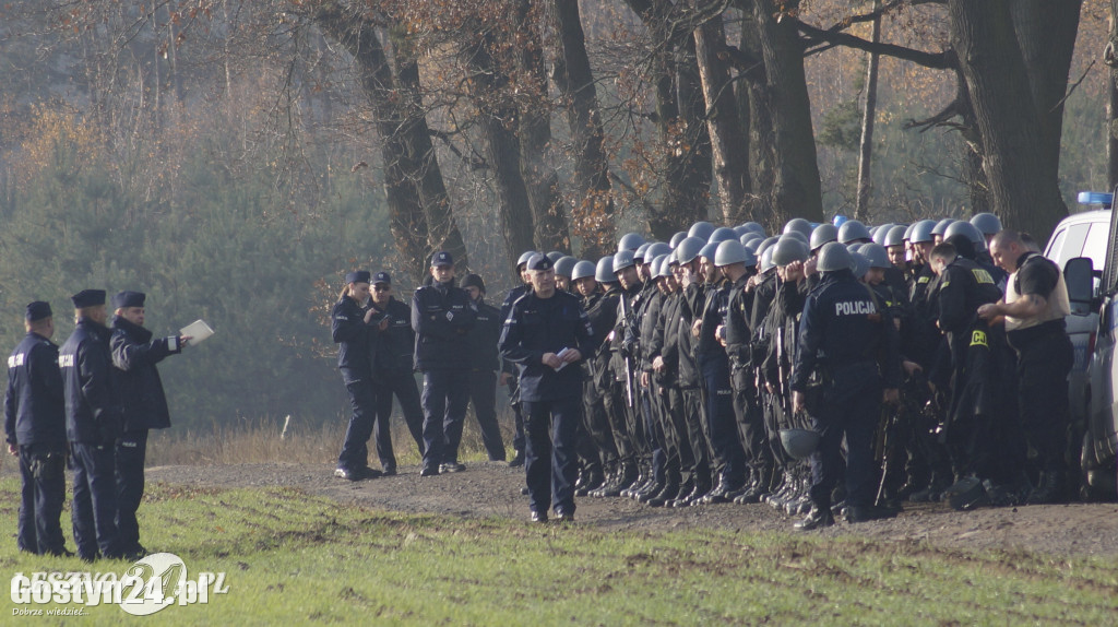 Obława pod Lesznem po napadzie na pocztę