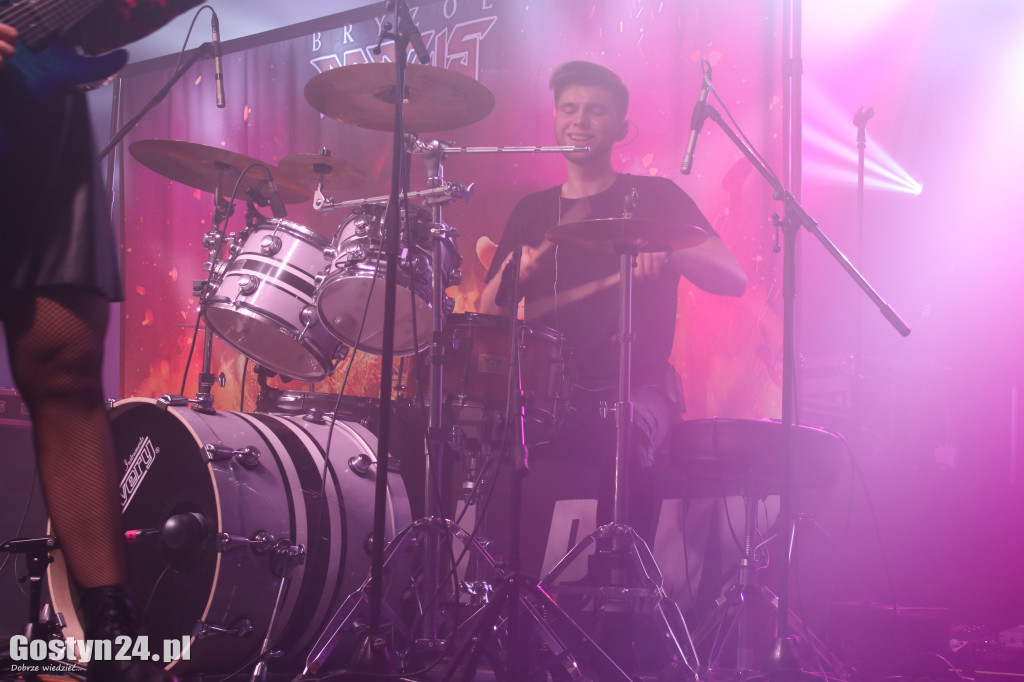 Koncert Nocnego Kochanka w GOK Hutnik