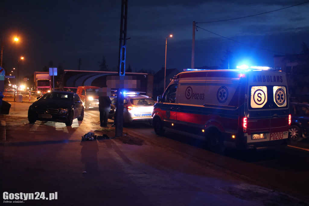 Wypadek na przejściu dla pieszych w Gostyniu