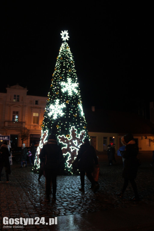 Świąteczny ryneczek na gostyńskim rynku