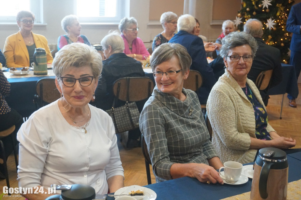 Seniorzy 65+ z Ponieca ukończyli kurs