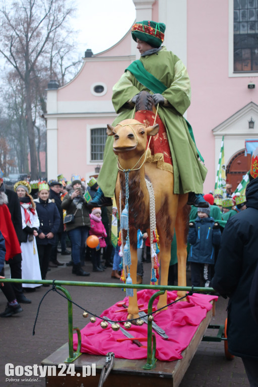 Orszak Trzech Króli ulicami Krobi