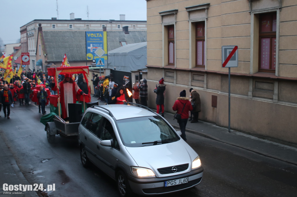 Orszak Trzech Króli ulicami Krobi