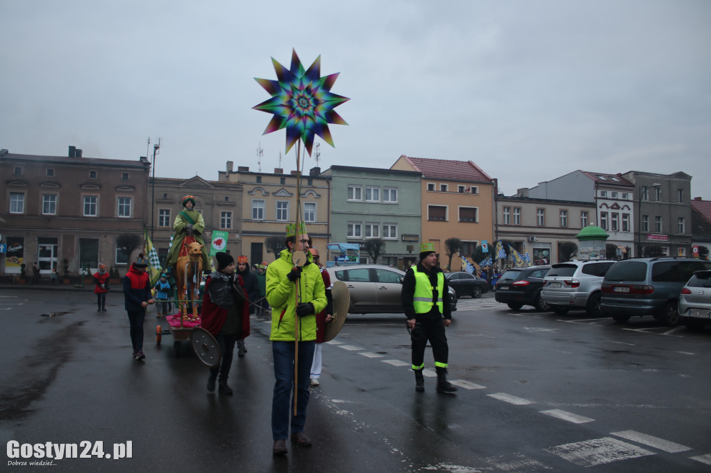 Orszak Trzech Króli ulicami Krobi