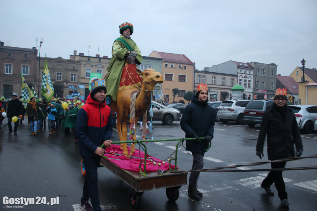 Orszak Trzech Króli ulicami Krobi