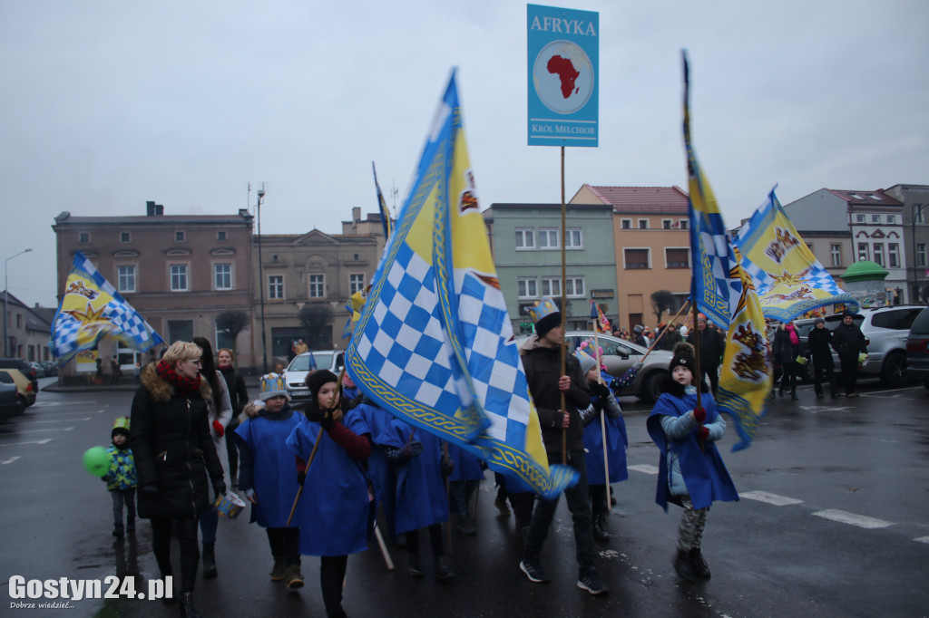 Orszak Trzech Króli ulicami Krobi