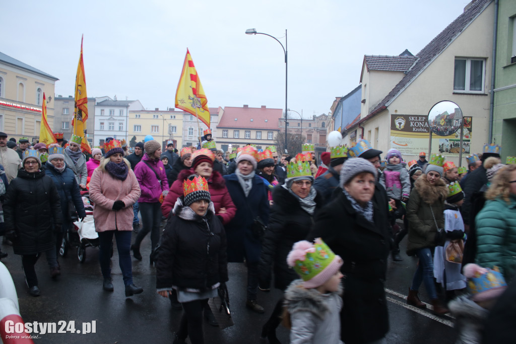 Orszak Trzech Króli ulicami Krobi