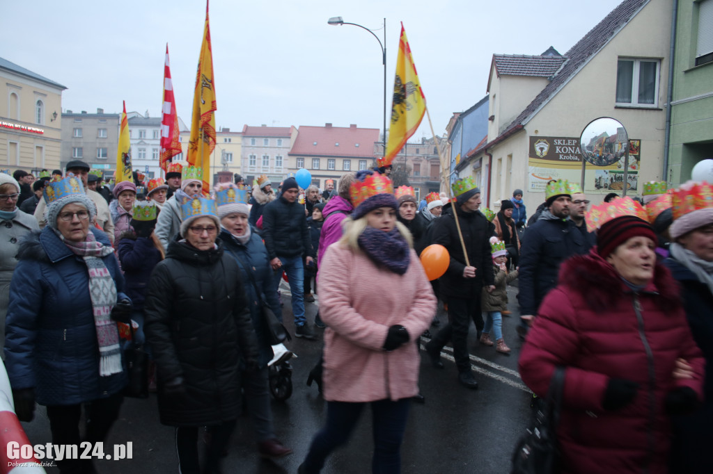 Orszak Trzech Króli ulicami Krobi