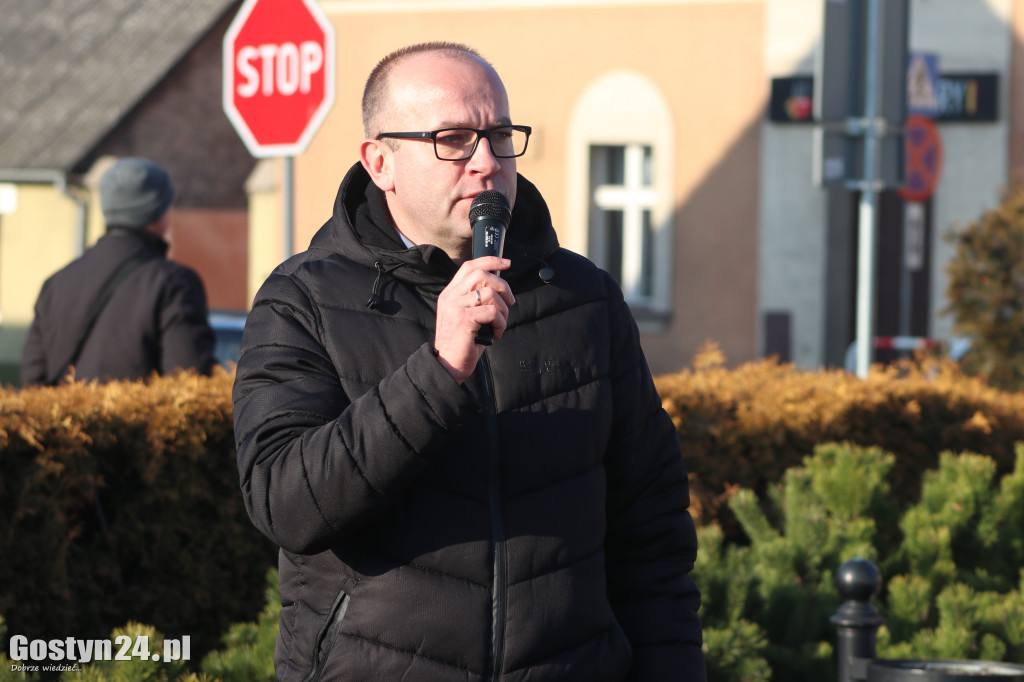 Happening w hołdzie powstańcom w Piaskach