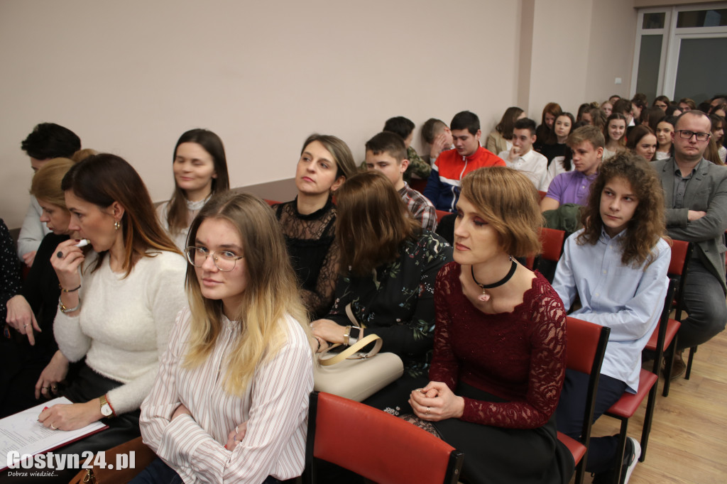 Obchody 101 rocznicy wybuchu powstania w ZSZ Gostyń