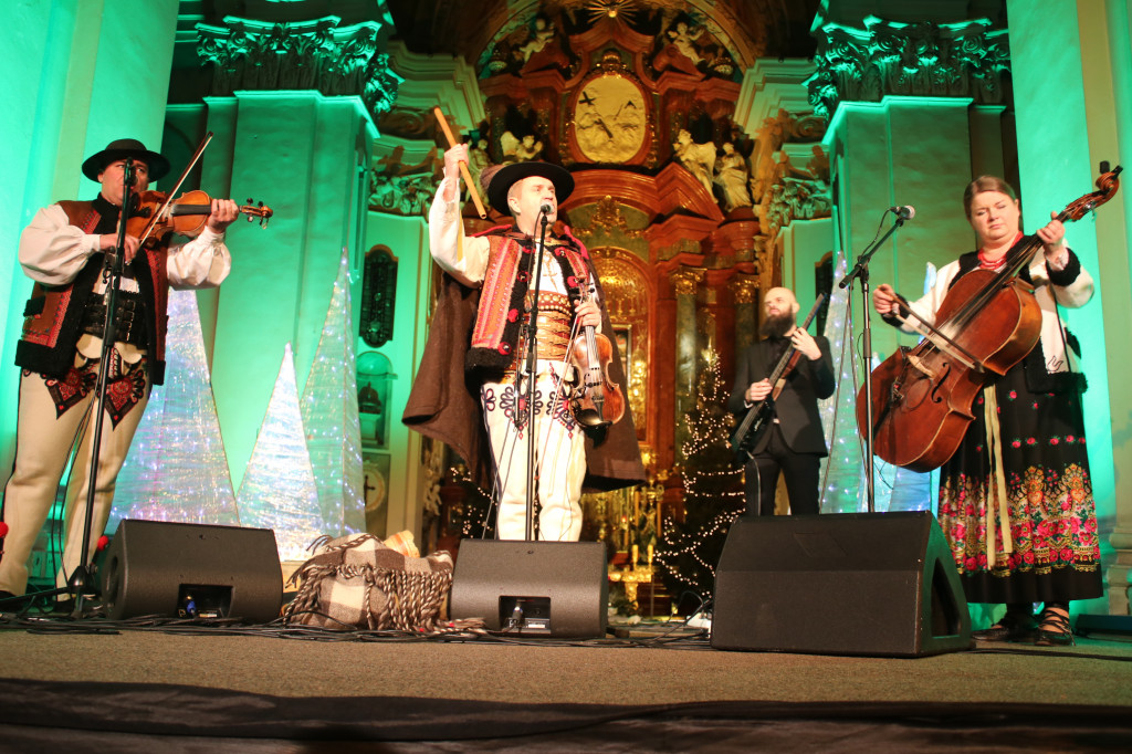Koncert zespołu Trebunie Tutki na Świętej Górze