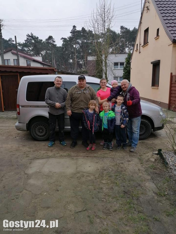 Słynni złomiarze zawitali do powiatu gostyńskiego