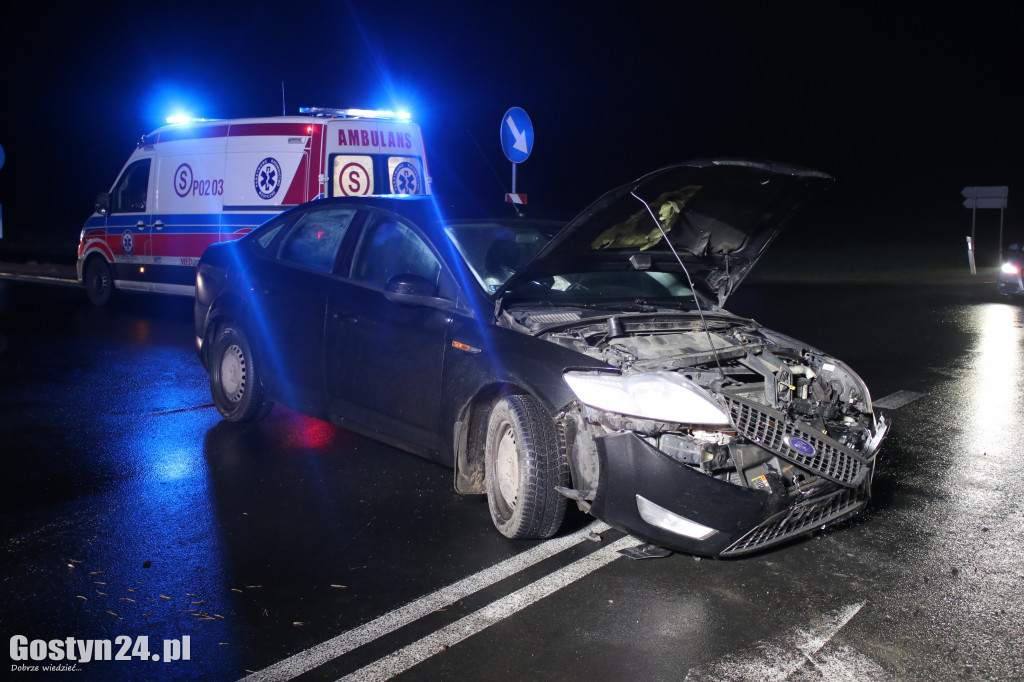 Zdarzenie na DW 434 na zjeździe do Krajewic