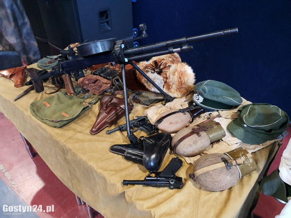 Spotkanie w Hutniku w sprawie wydarzeń 1945 roku