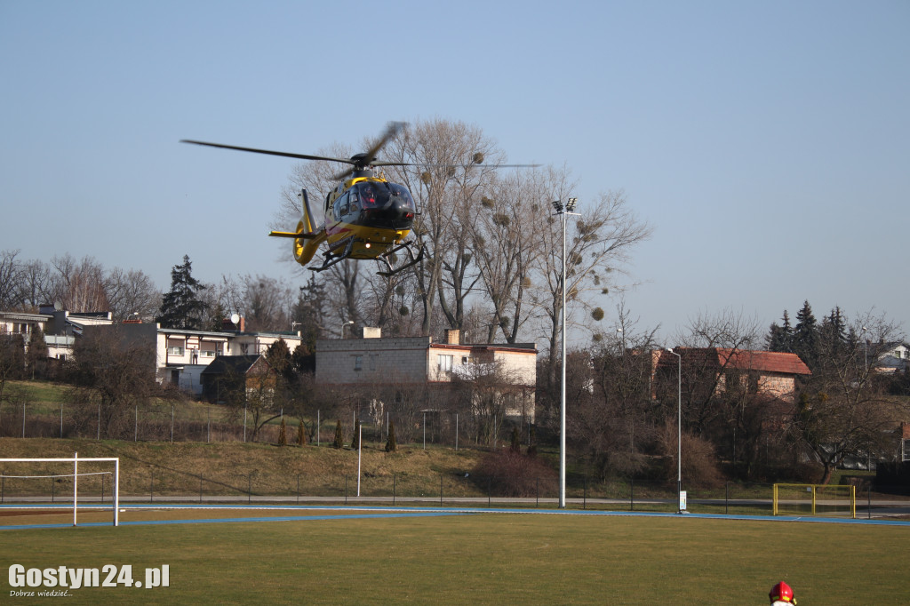 Lądowanie helikoptera LPR na gostyńskim stadionie