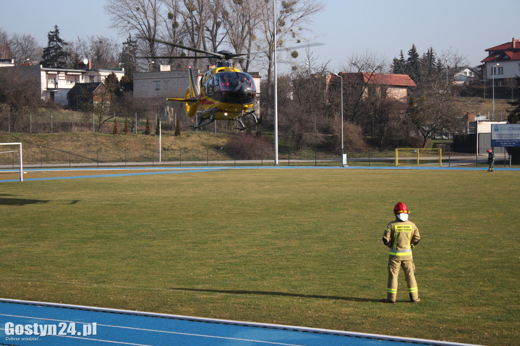 Lądowanie helikoptera LPR na gostyńskim stadionie
