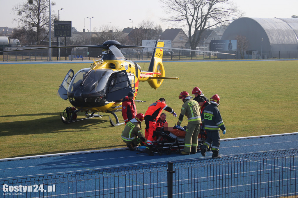 Lądowanie helikoptera LPR na gostyńskim stadionie