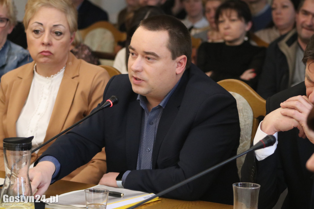 Radni zdecydowali o likwidacji szkół w Goli i Siemowie
