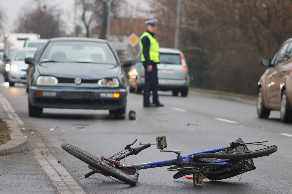 Potrącenie rowerzysty na ul. Wrocławskiej w Gostyniu
