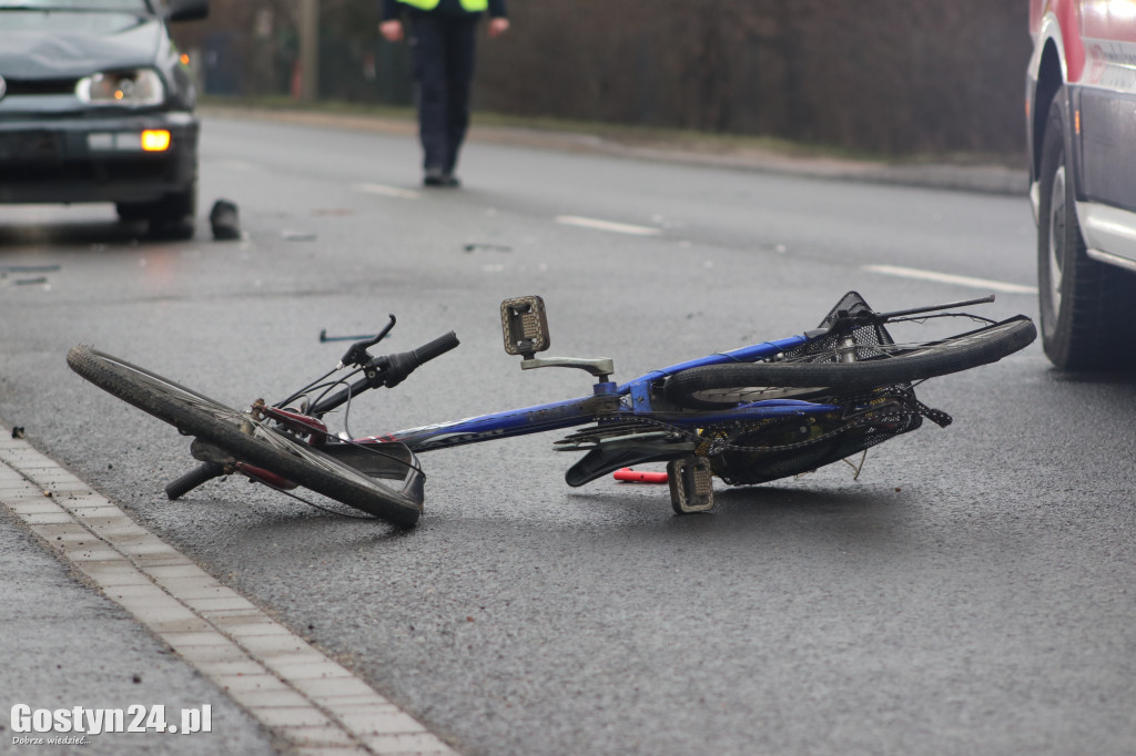 Potrącenie rowerzysty na ul. Wrocławskiej w Gostyniu