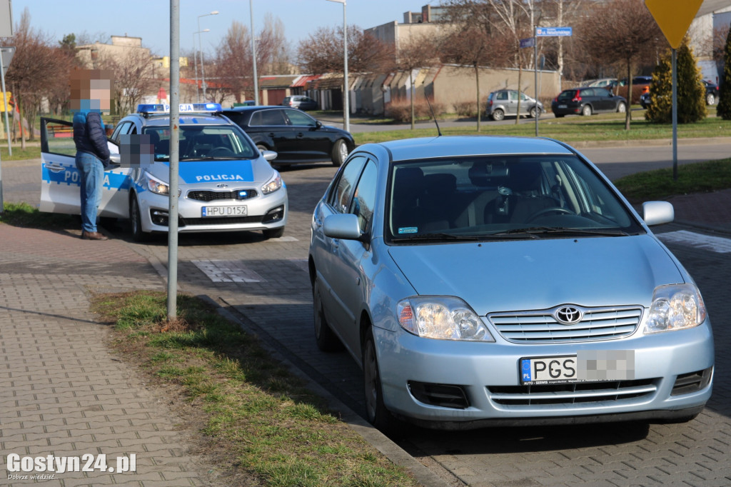 Potrącenie na pasach w centrum Gostynia