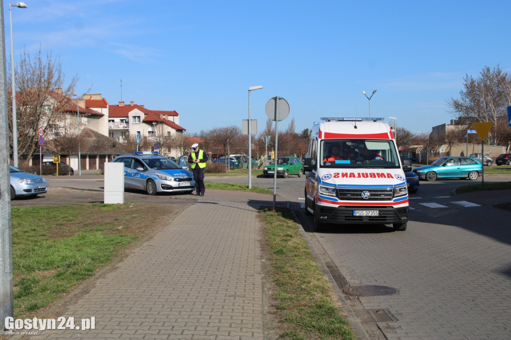 Potrącenie na pasach w centrum Gostynia