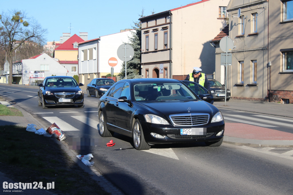Potrącenie na przejściu dla pieszych w Gostyniu